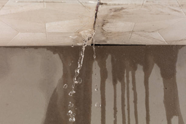 Professional Sewage Cleanup technician working in Coolidge, TX